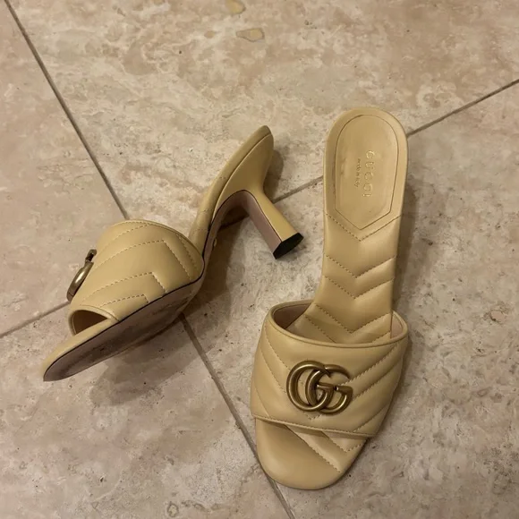 Gucci GG Marmont Matelasse Heels - Picture 3 of 8